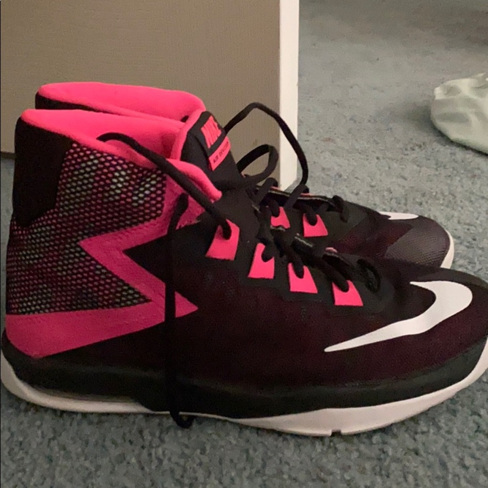 Nike Air Basketball Shoes for Girls